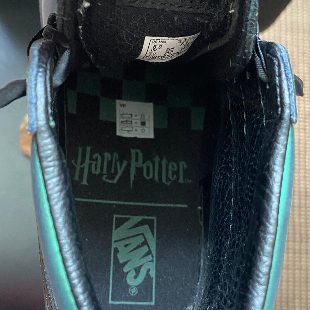 Vans x Harry Potter Sk8-Hi - RARE! Slytherin Green Leather platform - W 7.5 - Picture 2 of 5